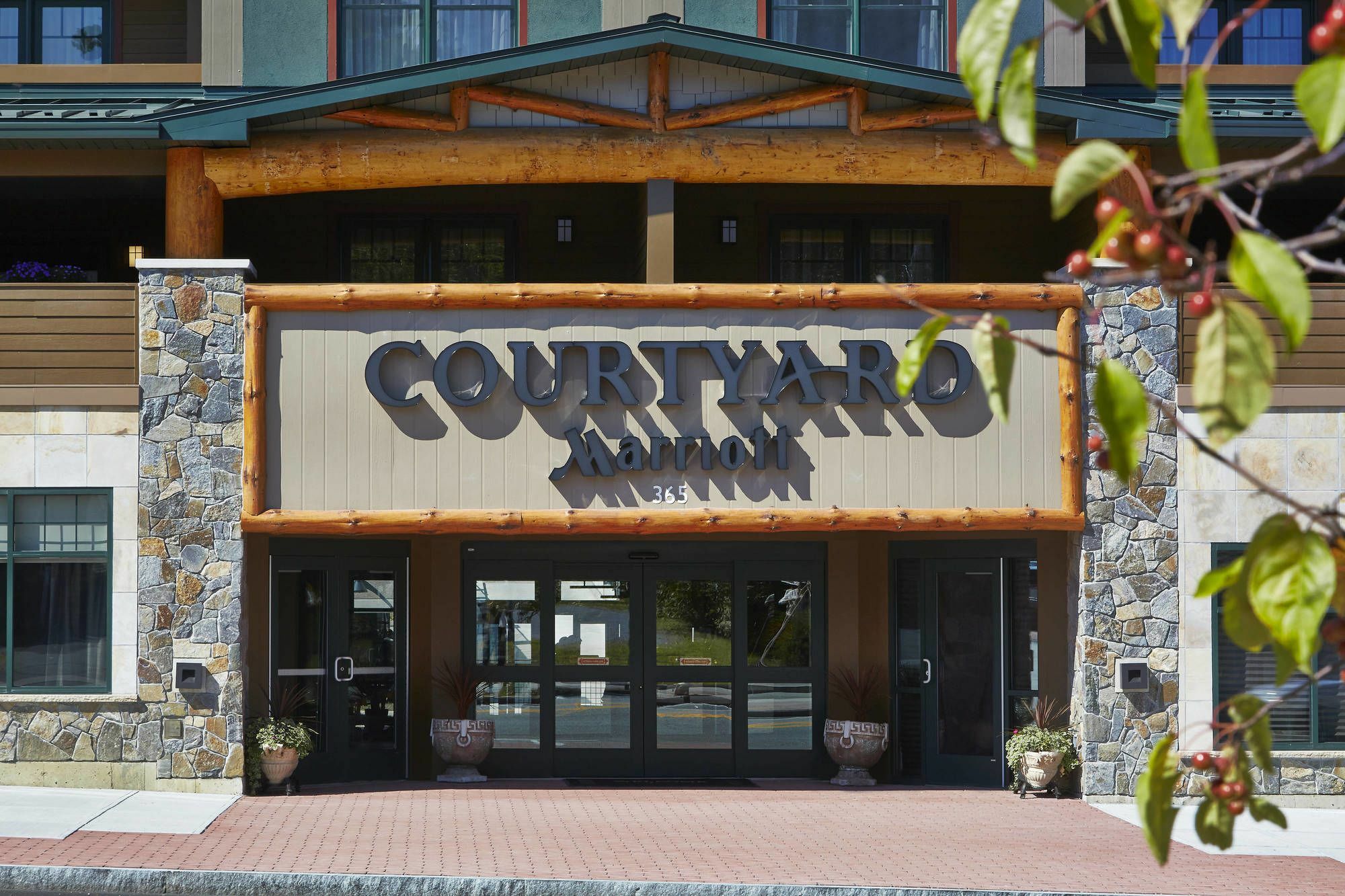 Courtyard By Marriott Lake George Exterior foto